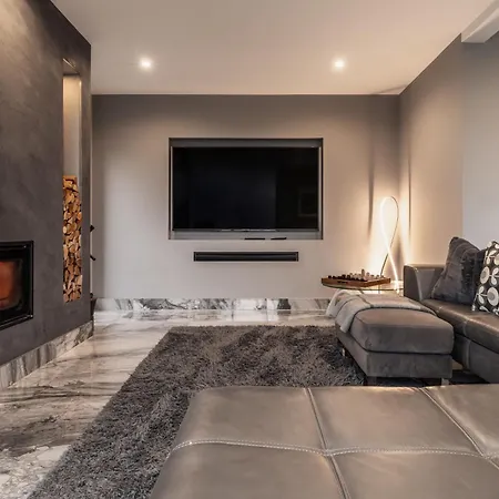 Nyaraló Midways, Stunning Retreat In The Heart Of