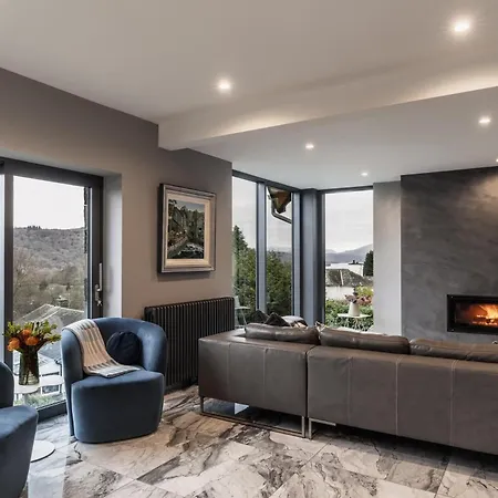 Midways, Stunning Retreat In The Heart Of