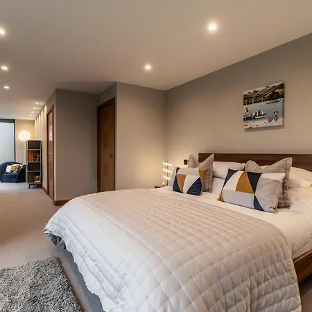 Nyaraló Midways, Stunning Retreat In The Heart Of *