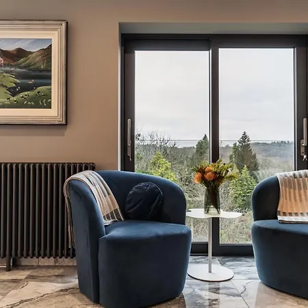 Midways, Stunning Retreat In The Heart Of Bowness-on-Windermere