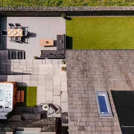 Nyaraló Midways, Stunning Retreat In The Heart Of