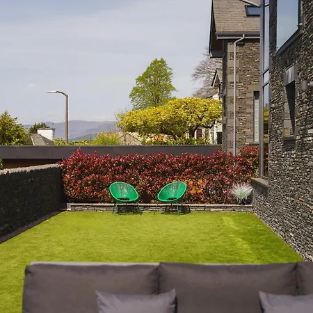 Nyaraló Midways, Stunning Retreat In The Heart Of *